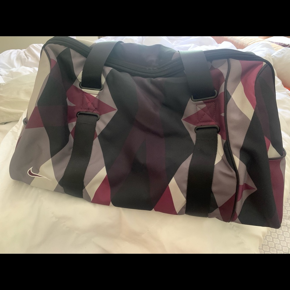 RARE Nike Bag with wristlet